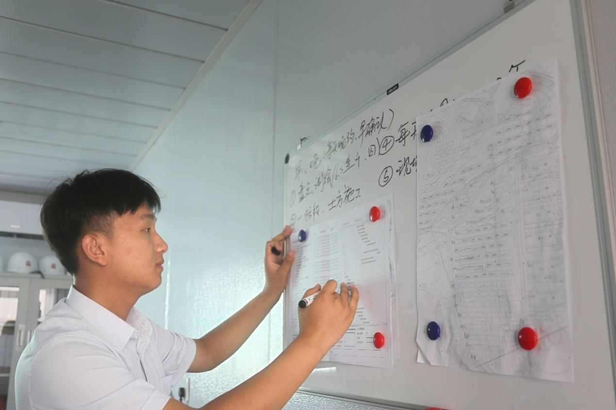 龙8头号玩家(国际集团)官方网站